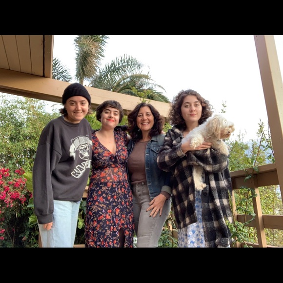 Meet your Posher, Diane - Picture 3 of 3